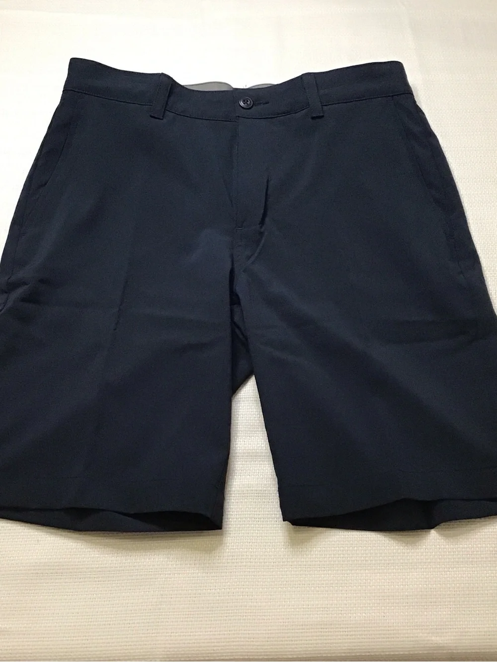 Ben Hogan Men's Navy Flat-Front Shorts Size 30 Waist NWT